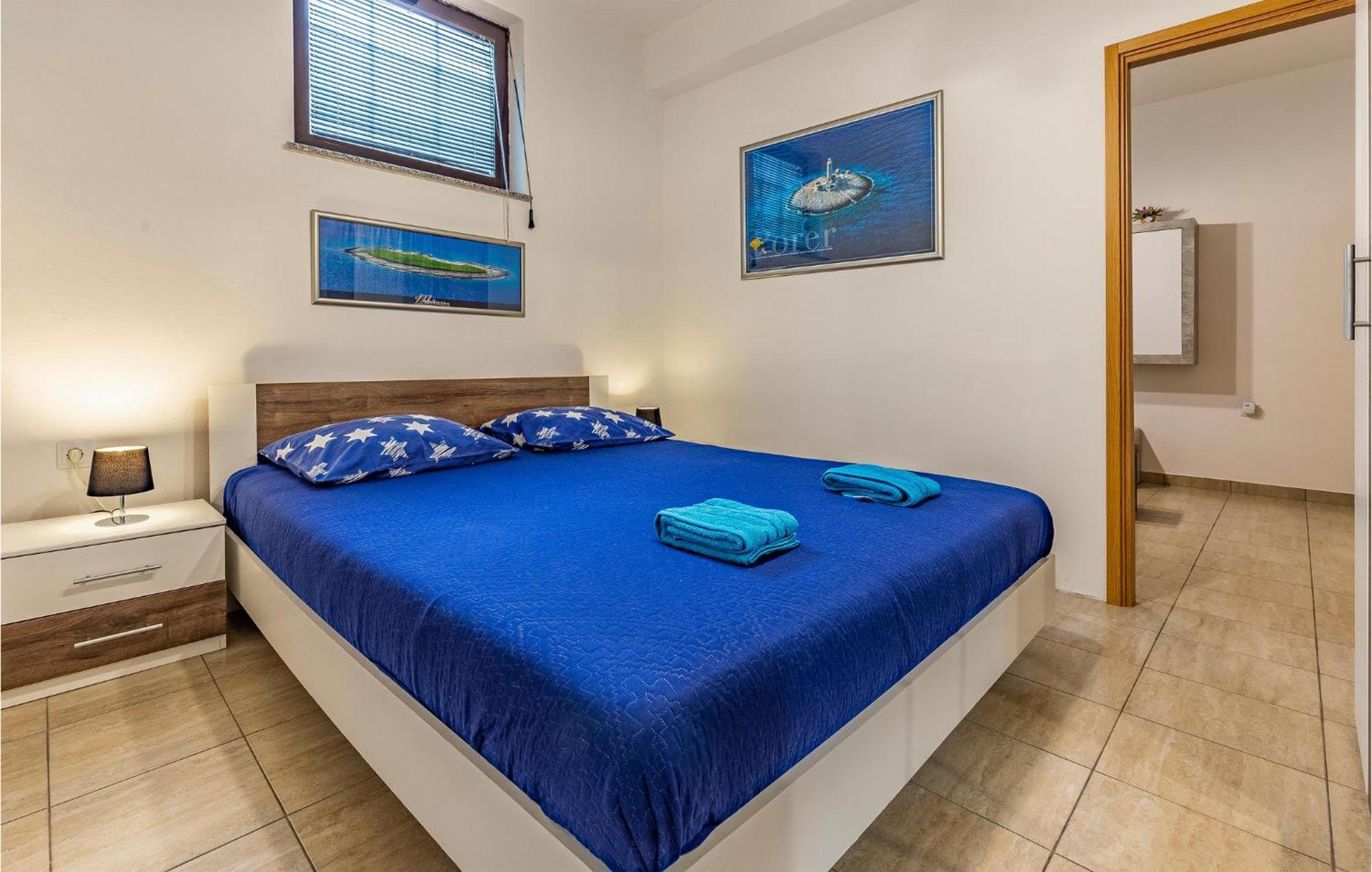 Amazing Apartment In Pula With Kitchen 外观 照片